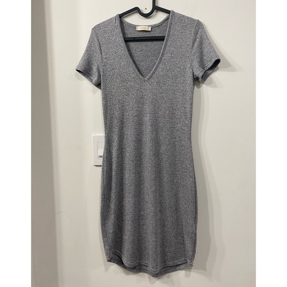 Aritzia Golden by TNA Inland dress size S - Picture 2 of 8